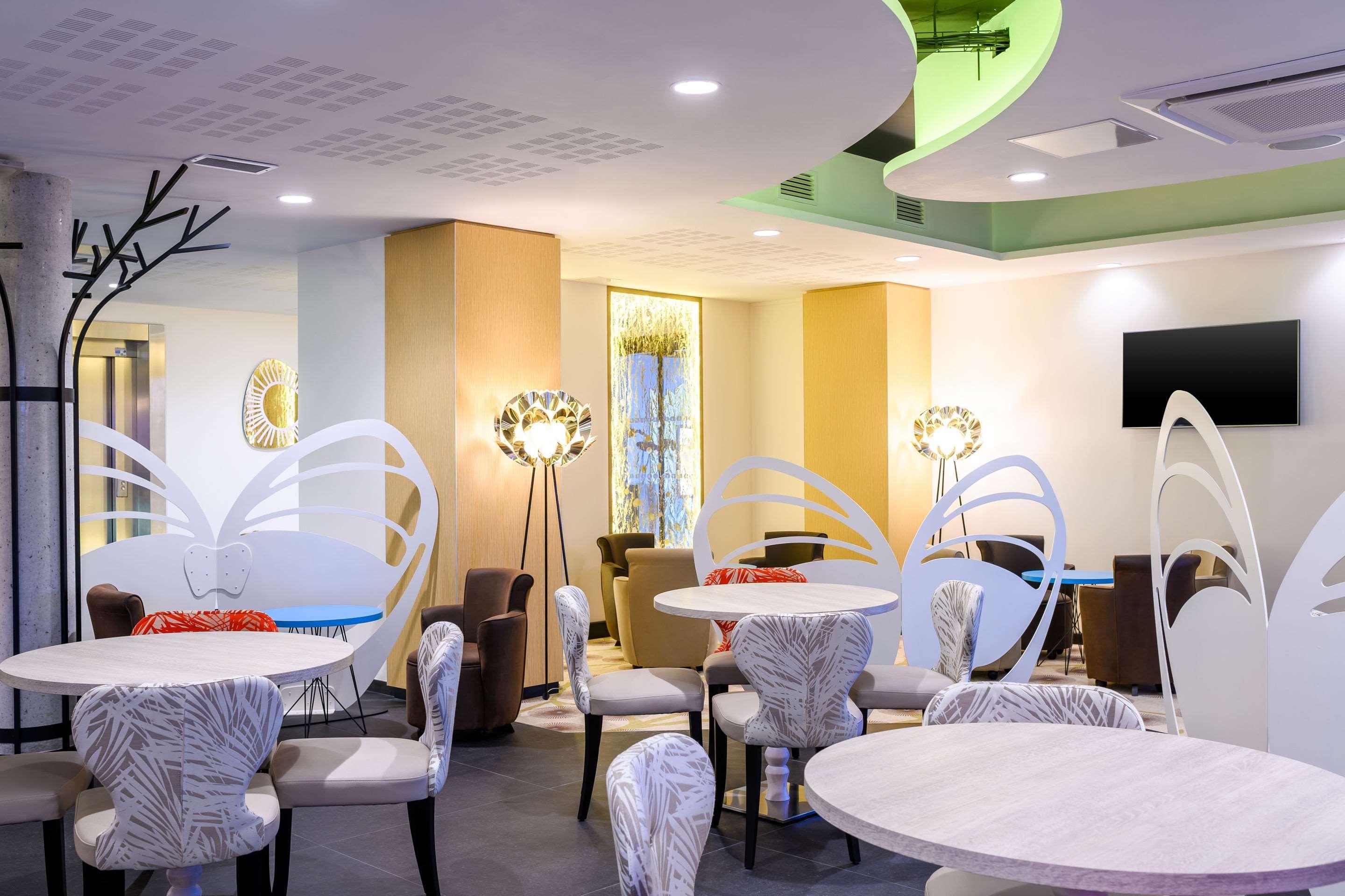 Kyriad Prestige Amiens Poulainville - Hotel And Spa Exteriör bild