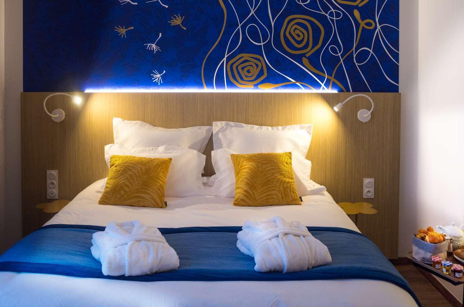 Kyriad Prestige Amiens Poulainville - Hotel And Spa Exteriör bild