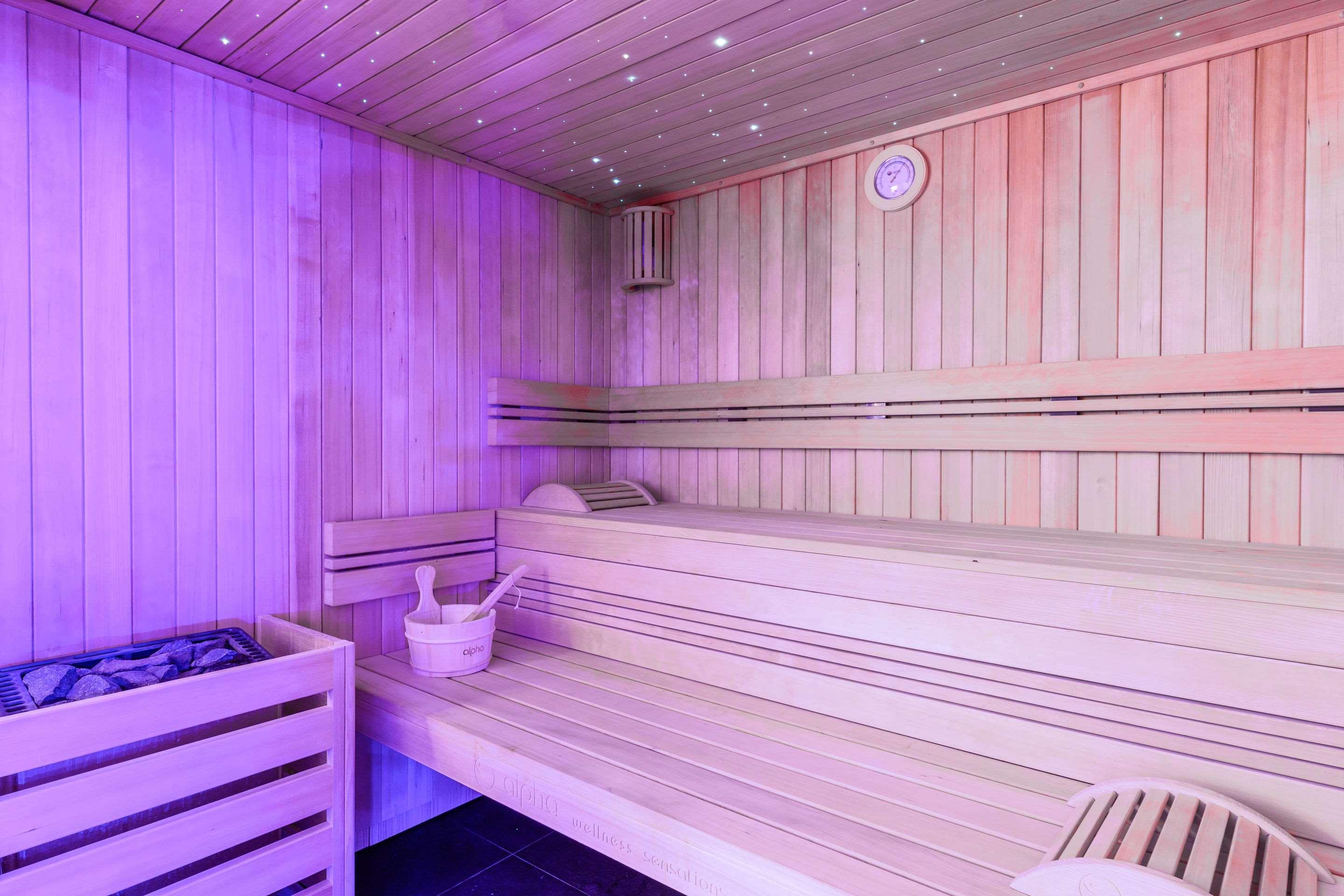 Kyriad Prestige Amiens Poulainville - Hotel And Spa Exteriör bild